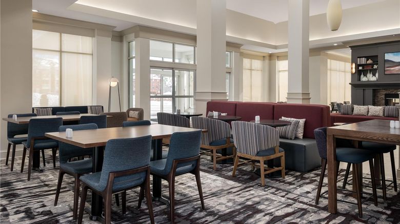 <b>Hilton Garden Inn Indianapolis/Carmel Restaurant</b>. Images powered by <a href="https://iceportal.shijigroup.com/" title="IcePortal" target="_blank">IcePortal</a>.