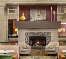 Hilton Garden Inn Indianapolis Downtown Lobby