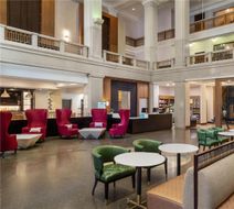 Hilton Garden Inn Indianapolis Downtown Lobby