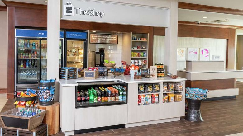 <b>Hilton Garden Inn Indianapolis/Greenwood Restaurant</b>. Images powered by <a href="https://iceportal.shijigroup.com/" title="IcePortal" target="_blank">IcePortal</a>.