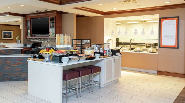 <b>Hilton Garden Inn Indianapolis/Greenwood Restaurant</b>. Images powered by <a href="https://iceportal.shijigroup.com/" title="IcePortal" target="_blank">IcePortal</a>.