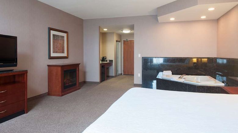 <b>Hilton Garden Inn Indianapolis/Greenwood Room</b>. Images powered by <a href="https://iceportal.shijigroup.com/" title="IcePortal" target="_blank">IcePortal</a>.