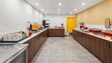 <b>Hampton Inn Indianapolis-NE/Castleton Restaurant</b>. Images powered by <a href="https://iceportal.shijigroup.com/" title="IcePortal" target="_blank">IcePortal</a>.