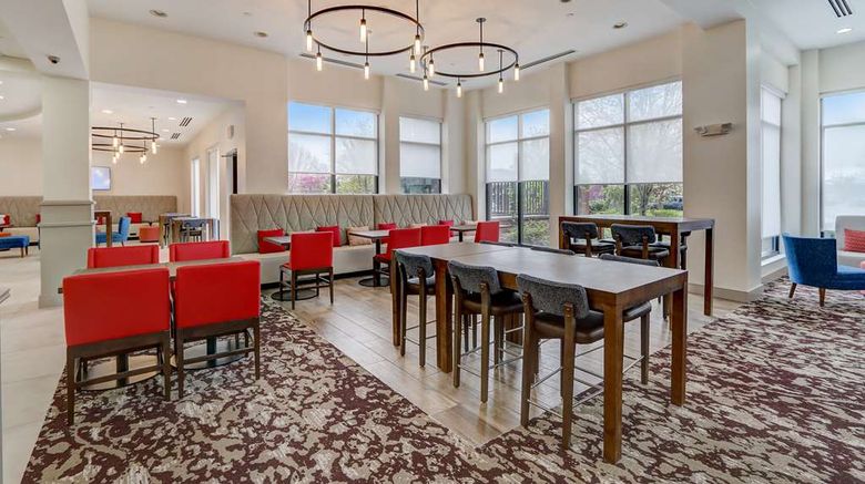 <b>Hilton Garden Inn - Indianapolis/NW Restaurant</b>. Images powered by <a href="https://iceportal.shijigroup.com/" title="IcePortal" target="_blank">IcePortal</a>.