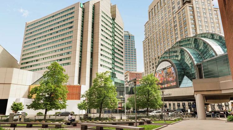 Embassy Suites Indianapolis – Downtown Exterior