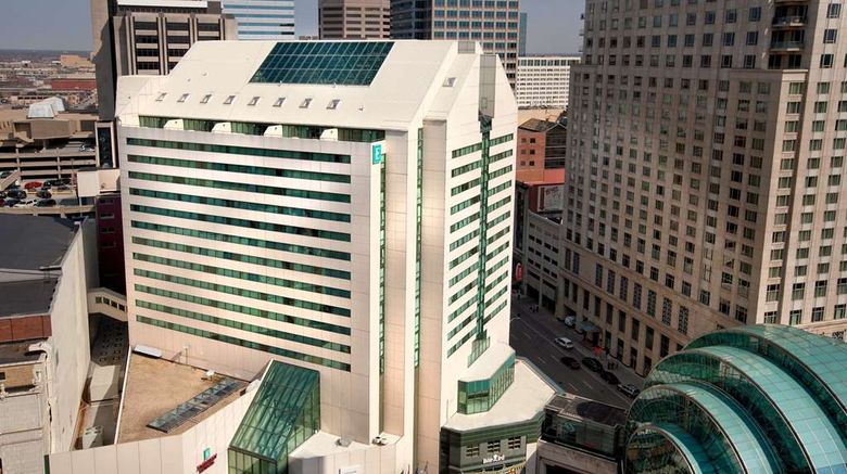 <b>Embassy Suites Indianapolis – Downtown Exterior</b>. Images powered by <a href="https://iceportal.shijigroup.com/" title="IcePortal" target="_blank">IcePortal</a>.