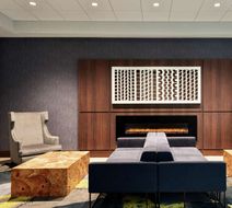 Embassy Suites Indianapolis – Downtown Lobby