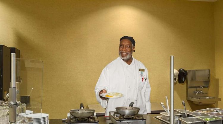 Embassy Suites Hotel Winston-Salem Restaurant