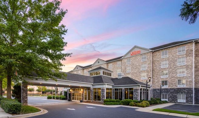 Hilton Garden Inn Hanes Mall Exterior