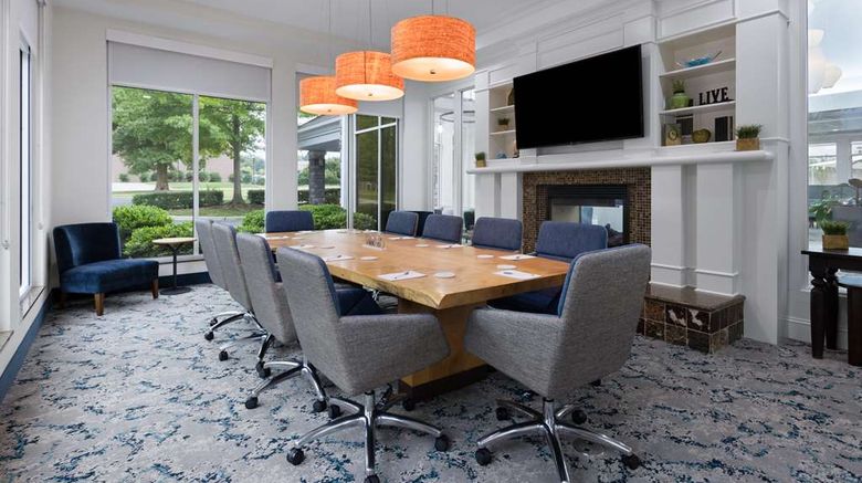 <b>Hilton Garden Inn Hanes Mall Meeting</b>. Images powered by <a href="https://iceportal.shijigroup.com/" title="IcePortal" target="_blank">IcePortal</a>.