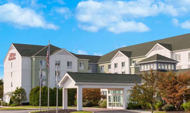 Hilton Garden Inn Islip/MacArthur Airpor Exterior