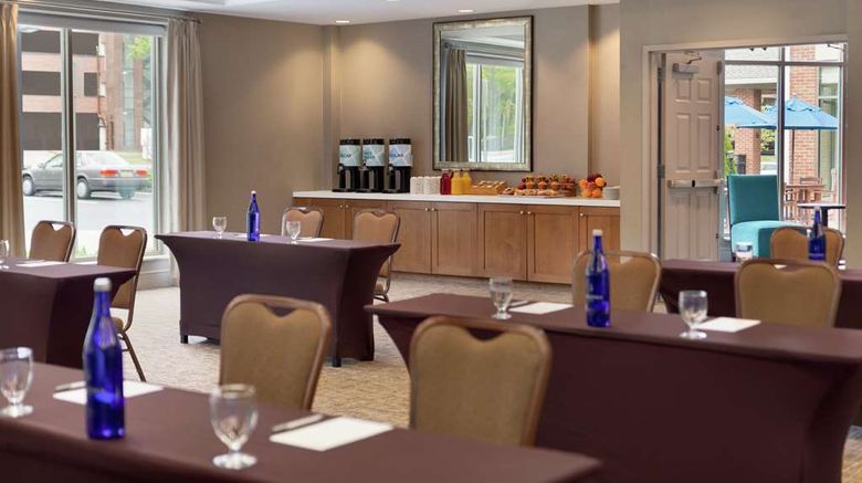 <b>Hilton Garden Inn Stony Brook Meeting</b>. Images powered by <a href="https://iceportal.shijigroup.com/" title="IcePortal" target="_blank">IcePortal</a>.