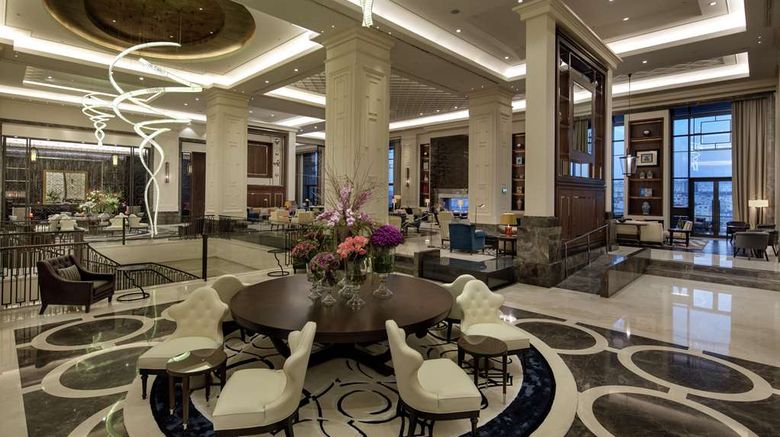 <b>Hilton Istanbul Bomonti Hotel Lobby</b>. Images powered by <a href="https://iceportal.shijigroup.com/" title="IcePortal" target="_blank">IcePortal</a>.
