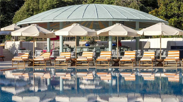 Hilton Istanbul Bosphorus Pool