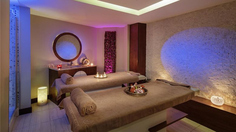 <b>Hilton Istanbul Bosphorus Spa</b>. Images powered by <a href="https://iceportal.shijigroup.com/" title="IcePortal" target="_blank">IcePortal</a>.