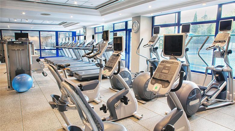 <b>Hilton Istanbul Bosphorus Health</b>. Images powered by <a href="https://iceportal.shijigroup.com/" title="IcePortal" target="_blank">IcePortal</a>.