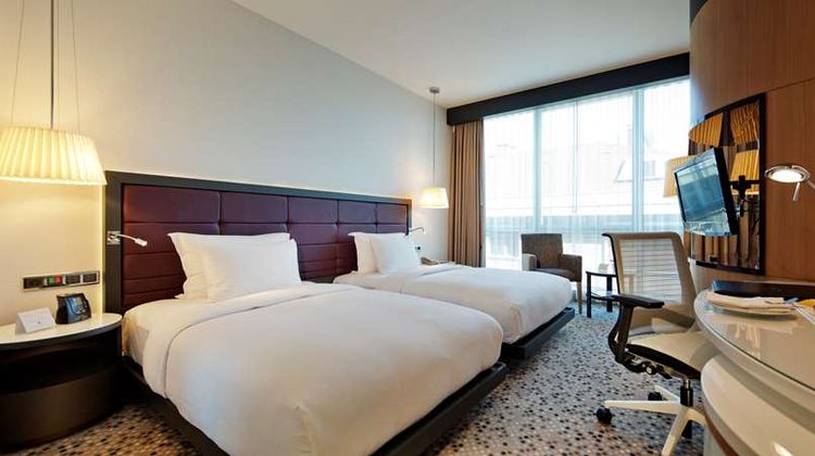 DoubleTree by Hilton Istanbul - Moda Room