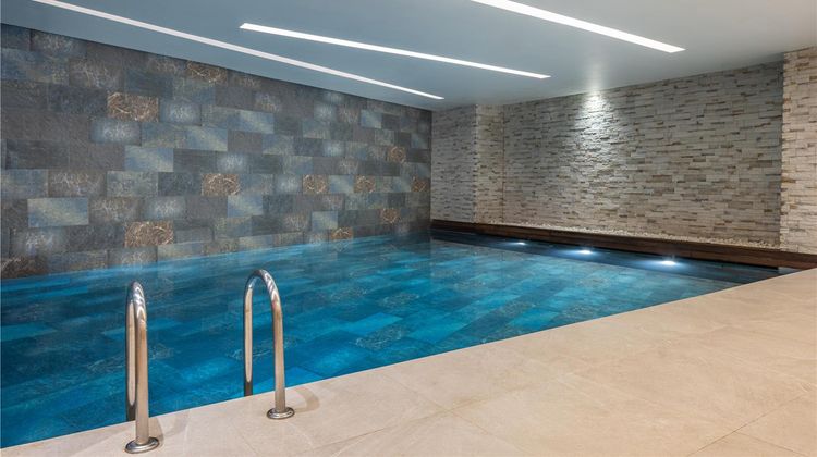DoubleTree by Hilton Istanbul - Moda Pool