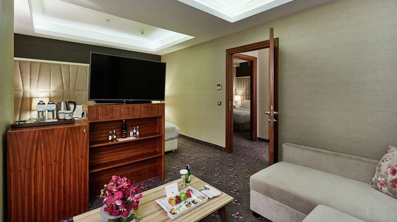 <b>DoubleTree by Hilton Izmir - Alsancak Room</b>. Images powered by <a href="https://iceportal.shijigroup.com/" title="IcePortal" target="_blank">IcePortal</a>.