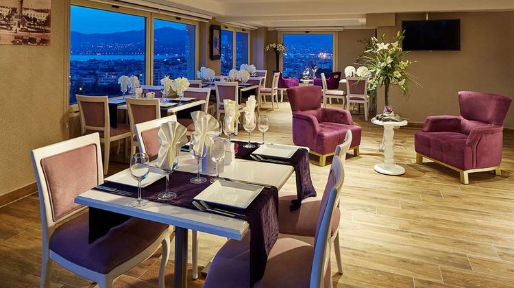 DoubleTree by Hilton Izmir - Alsancak Restaurant