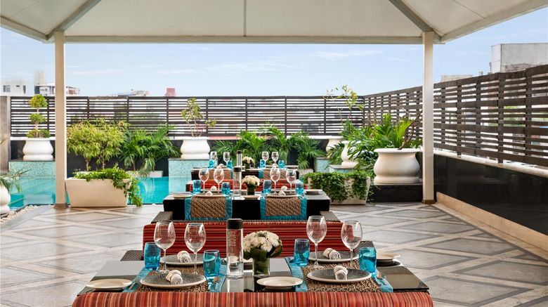 <b>Hilton Jaipur Pool</b>. Images powered by <a href="https://iceportal.shijigroup.com/" title="IcePortal" target="_blank">IcePortal</a>.