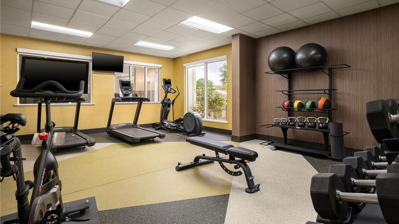 <b>Hilton Garden Inn Madison Health</b>. Images powered by <a href="https://iceportal.shijigroup.com/" title="IcePortal" target="_blank">IcePortal</a>.