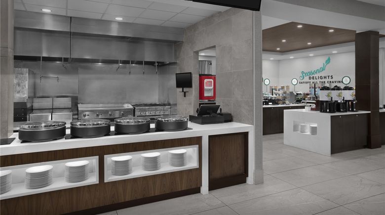 <b>Embassy Suites Jackson North Ridgeland Restaurant</b>. Images powered by <a href="https://iceportal.shijigroup.com/" title="IcePortal" target="_blank">IcePortal</a>.