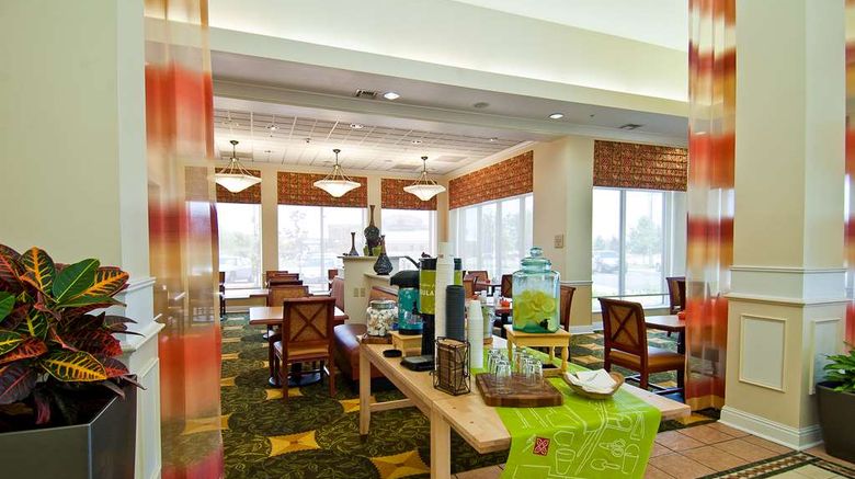 <b>Hilton Garden Inn Jackson Pearl Lobby</b>. Images powered by <a href="https://iceportal.shijigroup.com/" title="IcePortal" target="_blank">IcePortal</a>.