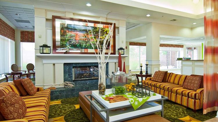 Hilton Garden Inn Jackson Pearl Lobby