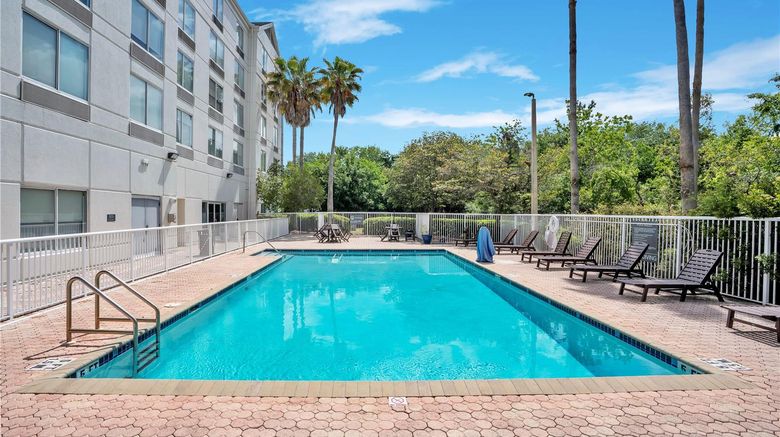 <b>Hilton Garden Inn Jacksonville Airport Health</b>. Images powered by <a href="https://iceportal.shijigroup.com/" title="IcePortal" target="_blank">IcePortal</a>.