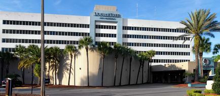 DoubleTree by Hilton Jacksonville Arpt Exterior