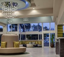 DoubleTree by Hilton Jacksonville Arpt Lobby