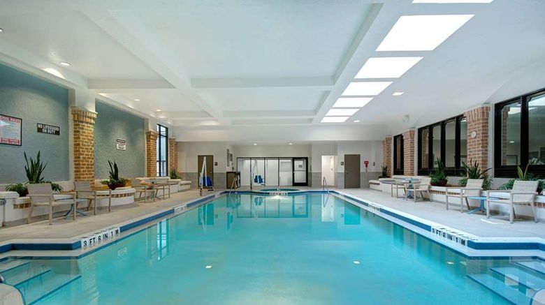 <b>Embassy Suites Hotel Jacksonville Pool</b>. Images powered by <a href="https://iceportal.shijigroup.com/" title="IcePortal" target="_blank">IcePortal</a>.