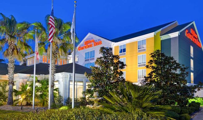 Hilton Garden Inn Jacksonville Exterior