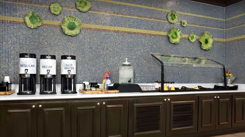 <b>Hilton Garden Inn JAX Downtown/Southbank Restaurant</b>. Images powered by <a href="https://iceportal.shijigroup.com/" title="IcePortal" target="_blank">IcePortal</a>.