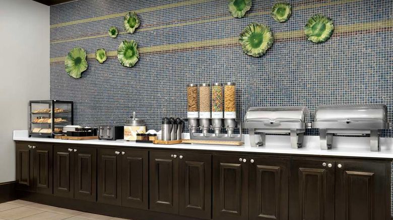 <b>Hilton Garden Inn JAX Downtown/Southbank Restaurant</b>. Images powered by <a href="https://iceportal.shijigroup.com/" title="IcePortal" target="_blank">IcePortal</a>.