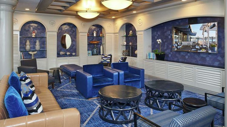 Doubletree by Hilton Berkeley Marina Lobby