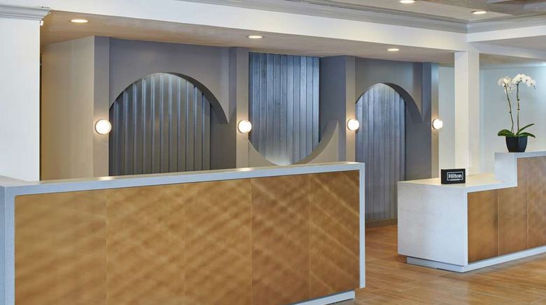 <b>Doubletree by Hilton Berkeley Marina Lobby</b>. Images powered by <a href="https://iceportal.shijigroup.com/" title="IcePortal" target="_blank">IcePortal</a>.