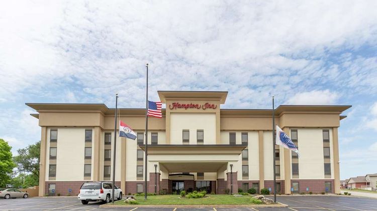 Hampton Inn Jefferson City at Capital Mall Exterior