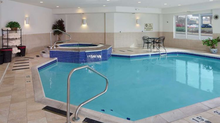 DoubleTree by Hilton Jefferson City Pool