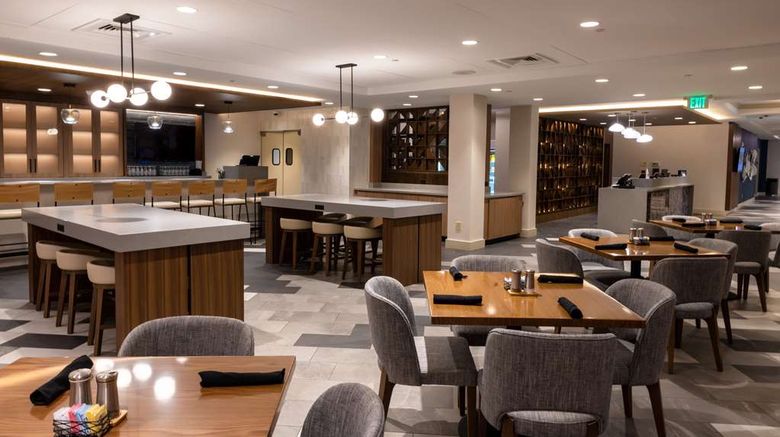 <b>Doubletree Tinton Falls - Eatontown Restaurant</b>. Images powered by <a href="https://iceportal.shijigroup.com/" title="IcePortal" target="_blank">IcePortal</a>.