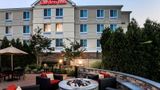 Hilton Garden Inn Melville Exterior