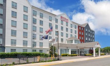 Hilton Garden Inn Queens/JFK Arpt
