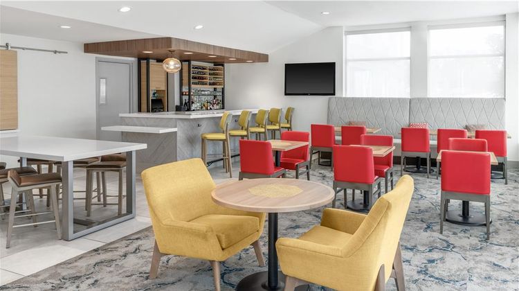 Hilton Garden Inn Queens/JFK Arpt Lobby