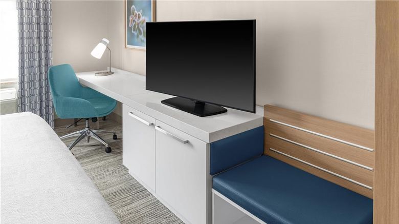 <b>Hilton Garden Inn Queens/JFK Arpt Room</b>. Images powered by <a href="https://iceportal.shijigroup.com/" title="IcePortal" target="_blank">IcePortal</a>.