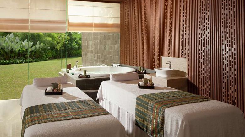 <b>DoubleTree by Hilton Jakarta Diponegoro Recreation</b>. Images powered by <a href="https://iceportal.shijigroup.com/" title="IcePortal" target="_blank">IcePortal</a>.