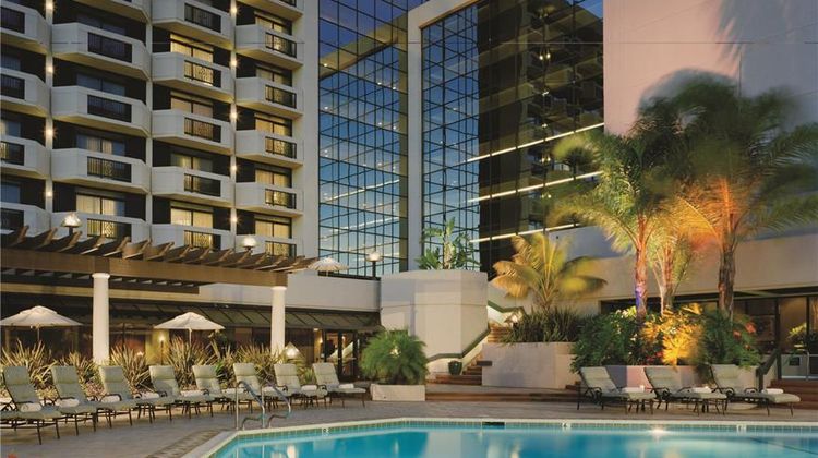 DoubleTree by Hilton Hotel San Jose Pool