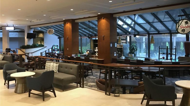 <b>DoubleTree by Hilton Hotel San Jose Lobby</b>. Images powered by <a href="https://iceportal.shijigroup.com/" title="IcePortal" target="_blank">IcePortal</a>.