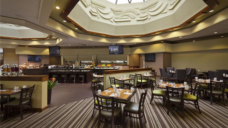 <b>DoubleTree by Hilton Hotel San Jose Restaurant</b>. Images powered by <a href="https://iceportal.shijigroup.com/" title="IcePortal" target="_blank">IcePortal</a>.