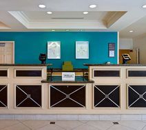 Hilton Garden Inn - San Bernardino Lobby